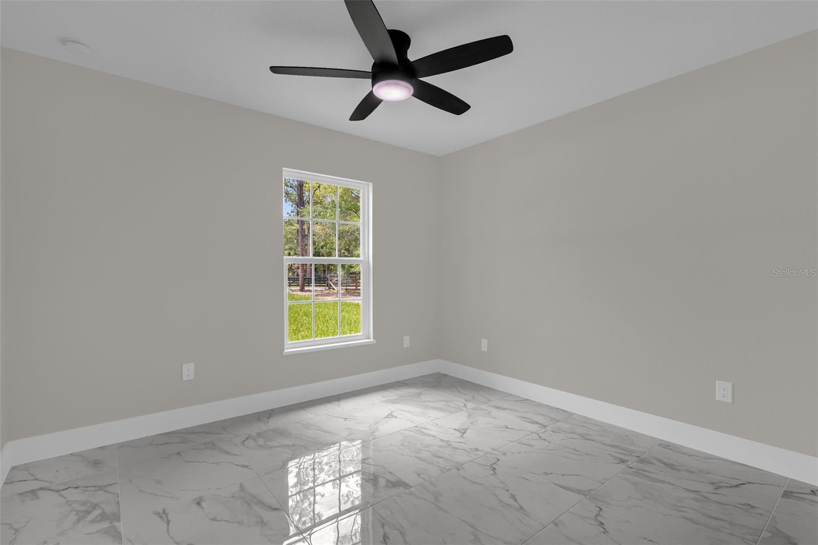 19060 Sw 57th Pl Property Photo 24