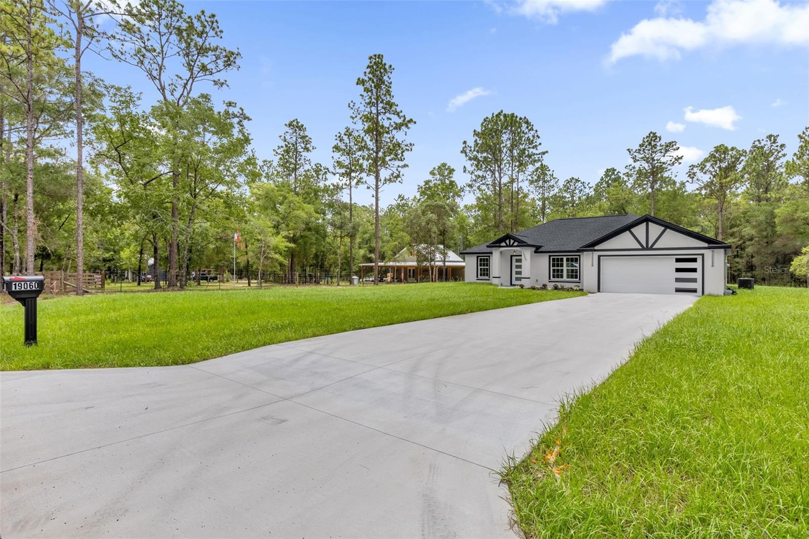 19060 Sw 57th Pl Property Photo 33