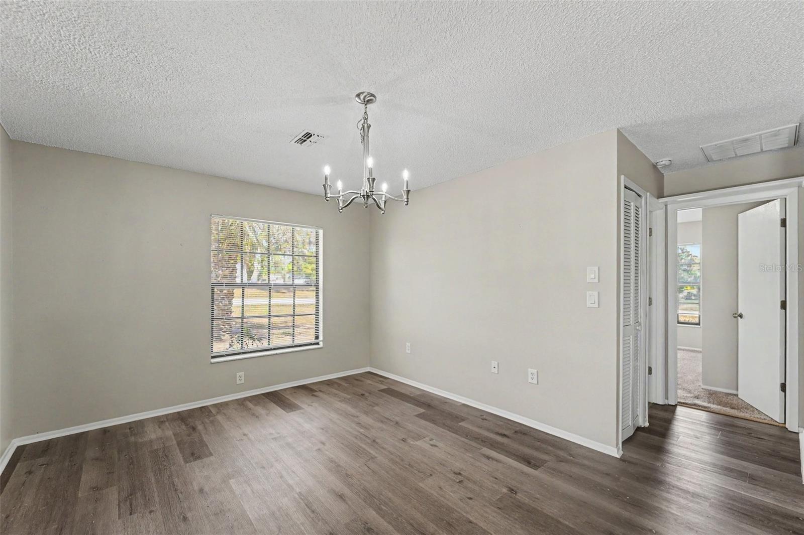 10161 Heathcliff St Property Photo 7