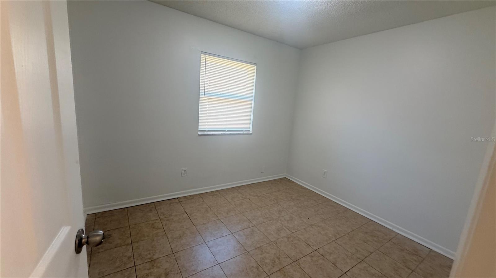 625 19th St Property Photo 15