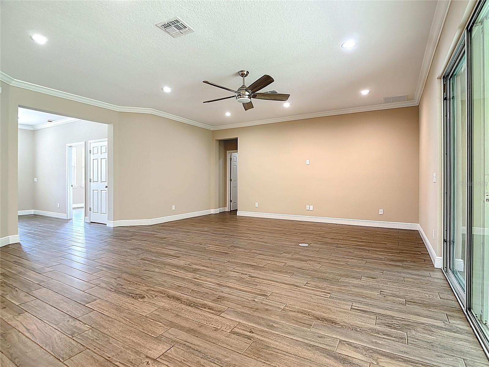 19041 Mardi Gras St Property Photo 25