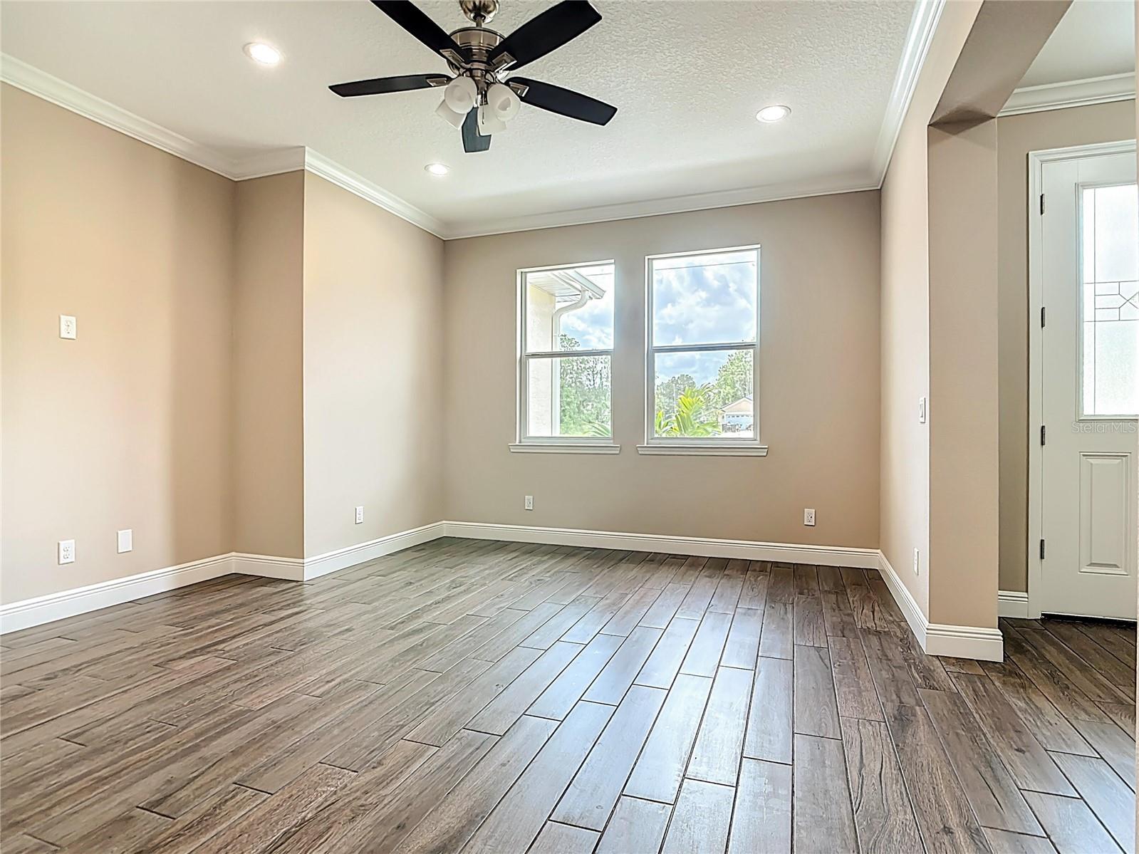 19041 Mardi Gras St Property Photo 27