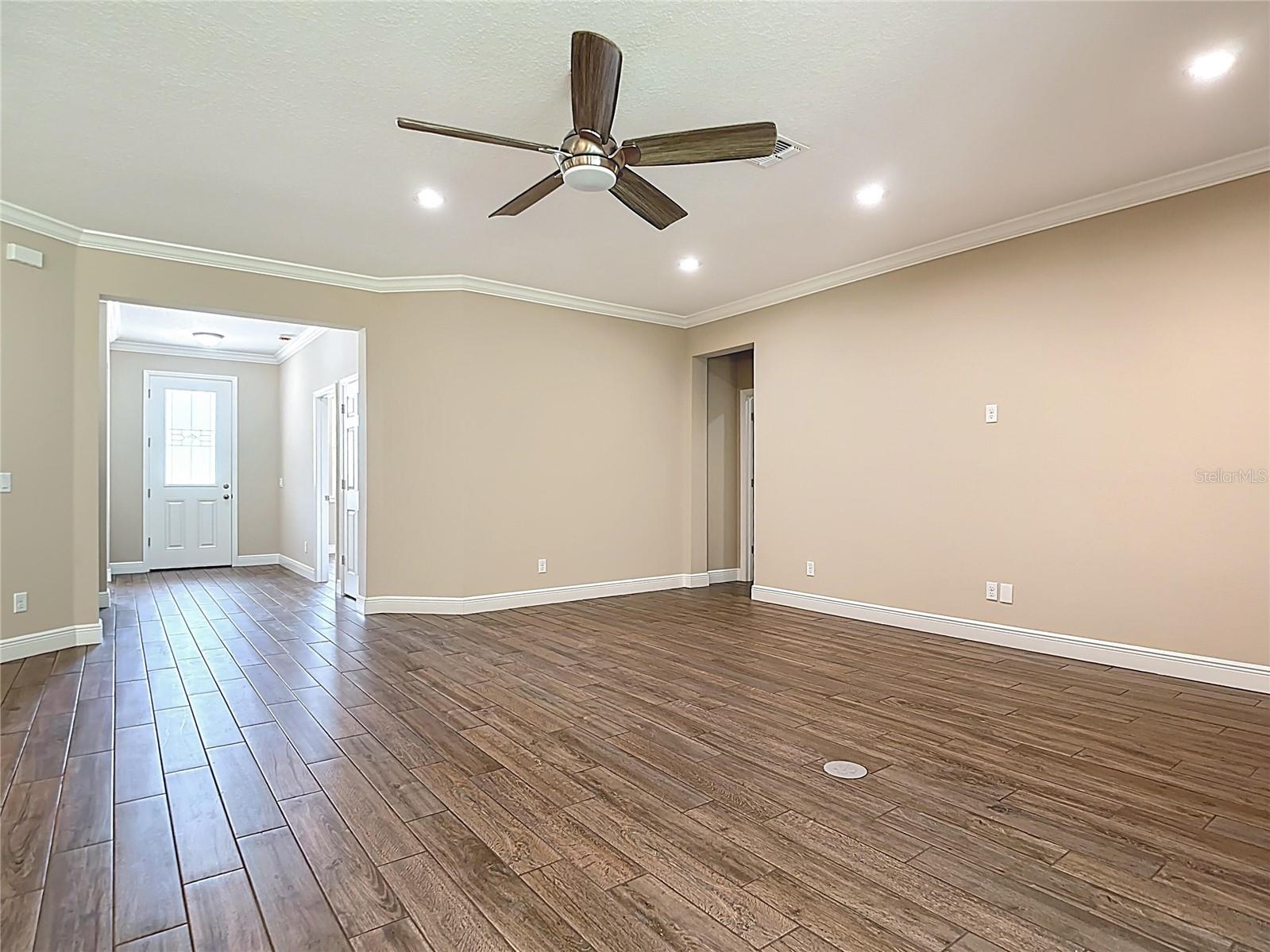 19041 Mardi Gras St Property Photo 34