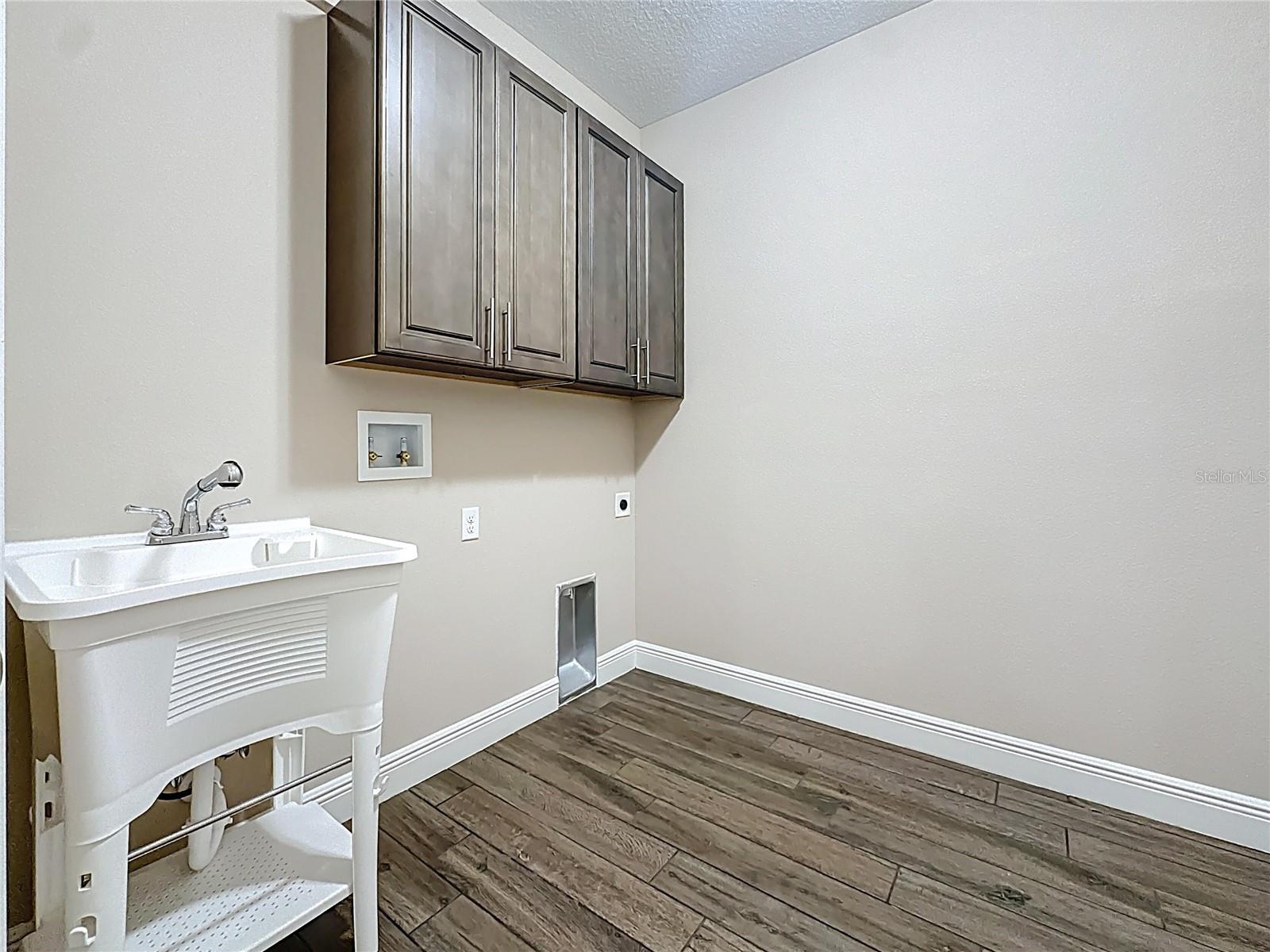 19041 Mardi Gras St Property Photo 40