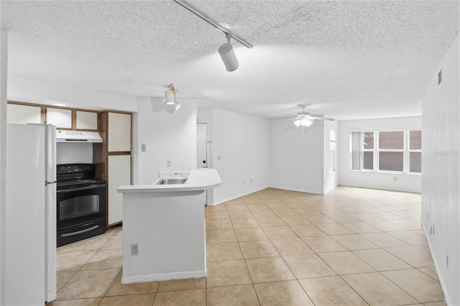 4572 Commander Dr #1227 Property Photo 7