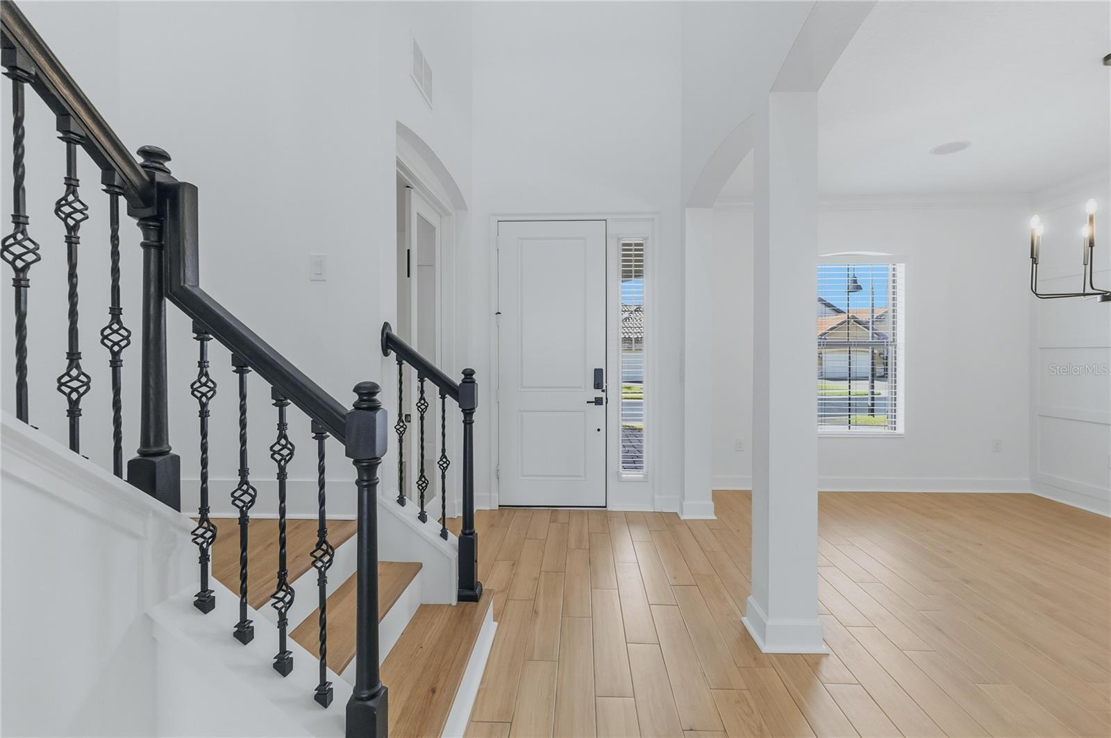 5785 Saybrook Cir Property Photo 3