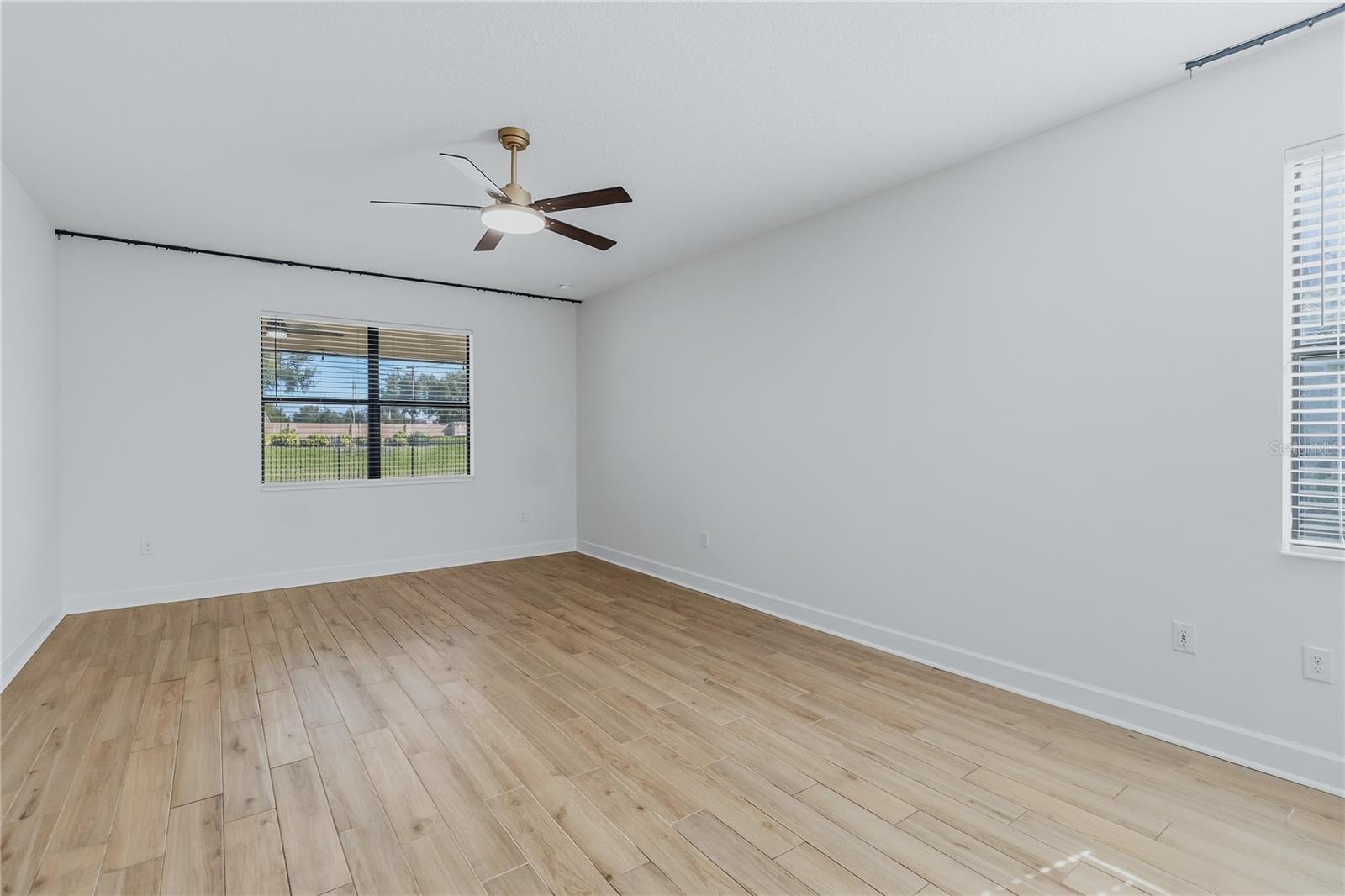 5785 Saybrook Cir Property Photo 33