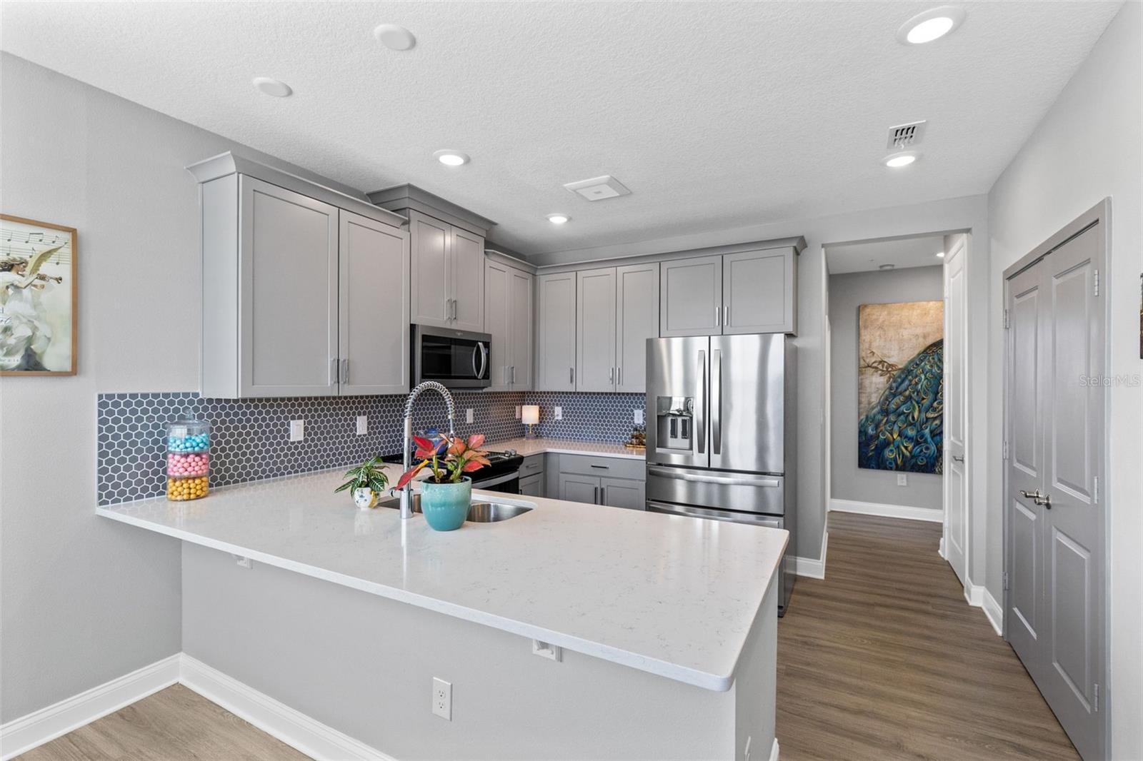 7521 Laureate Blvd #5307 Property Photo 15