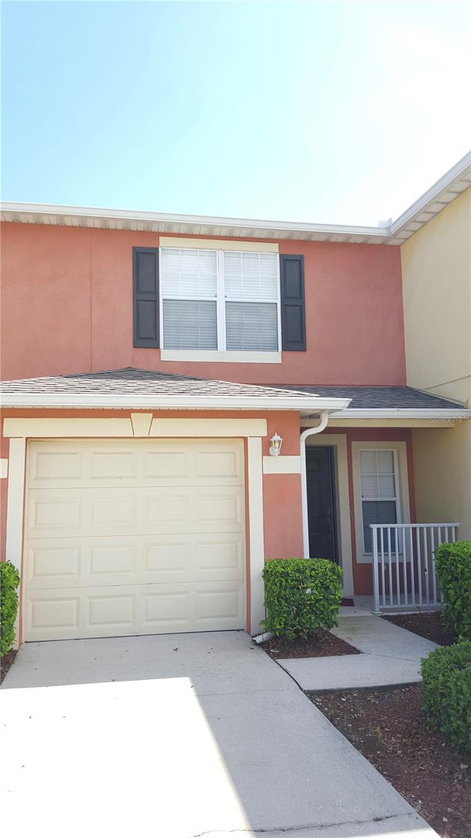 765 CRESTING OAK CIR #127 Property Photo 1