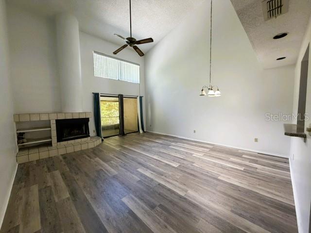 498 Club Dr Property Photo 5