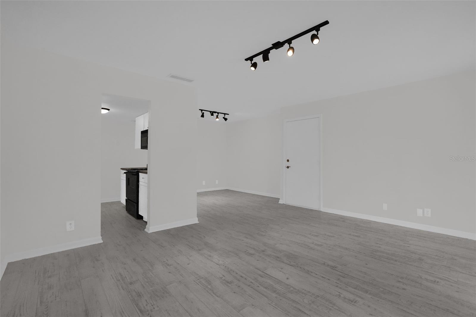 754 E Michigan St #174 Property Photo 4