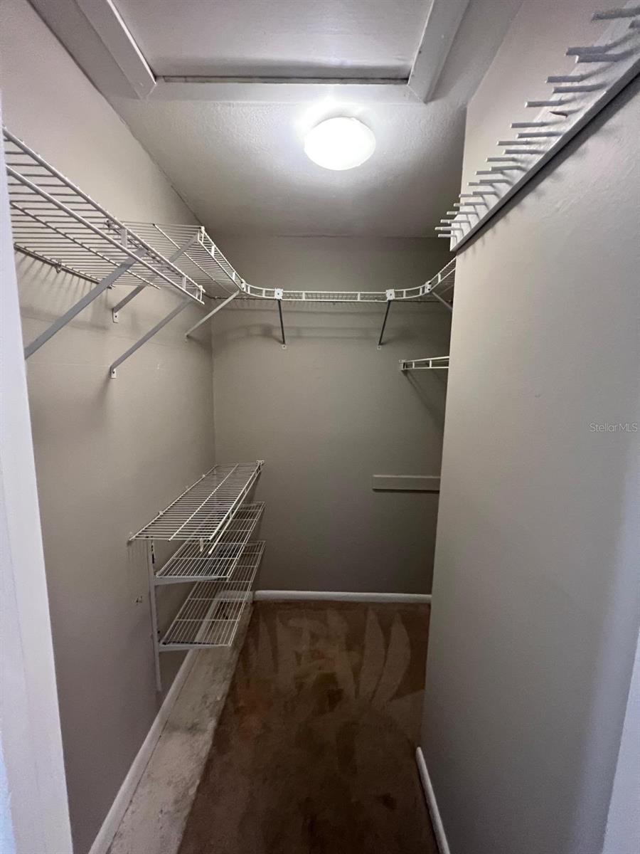 2634 Lemon Tree Ln #h Property Photo 12