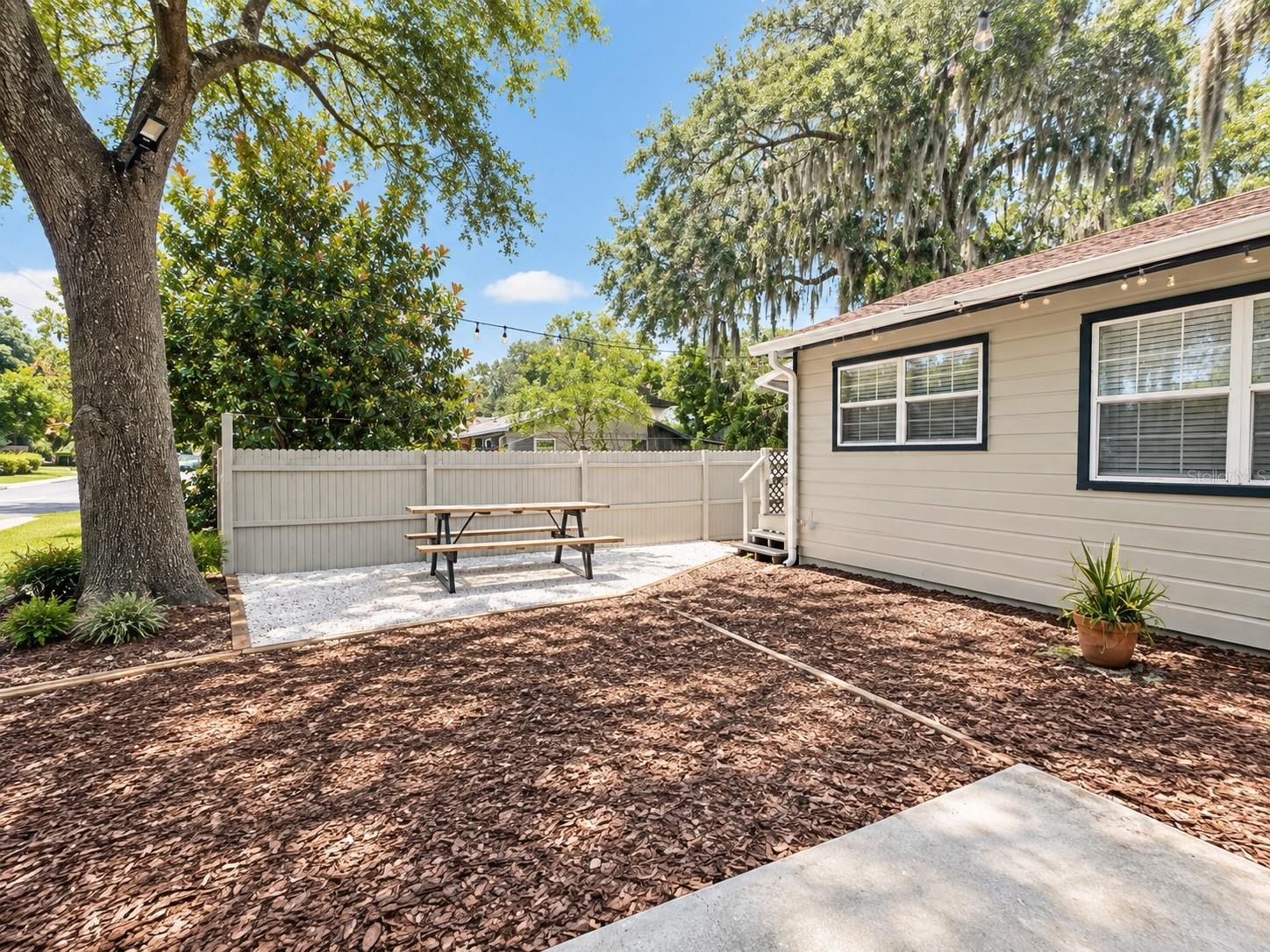 1309 E Harding Street #a Property Photo 8