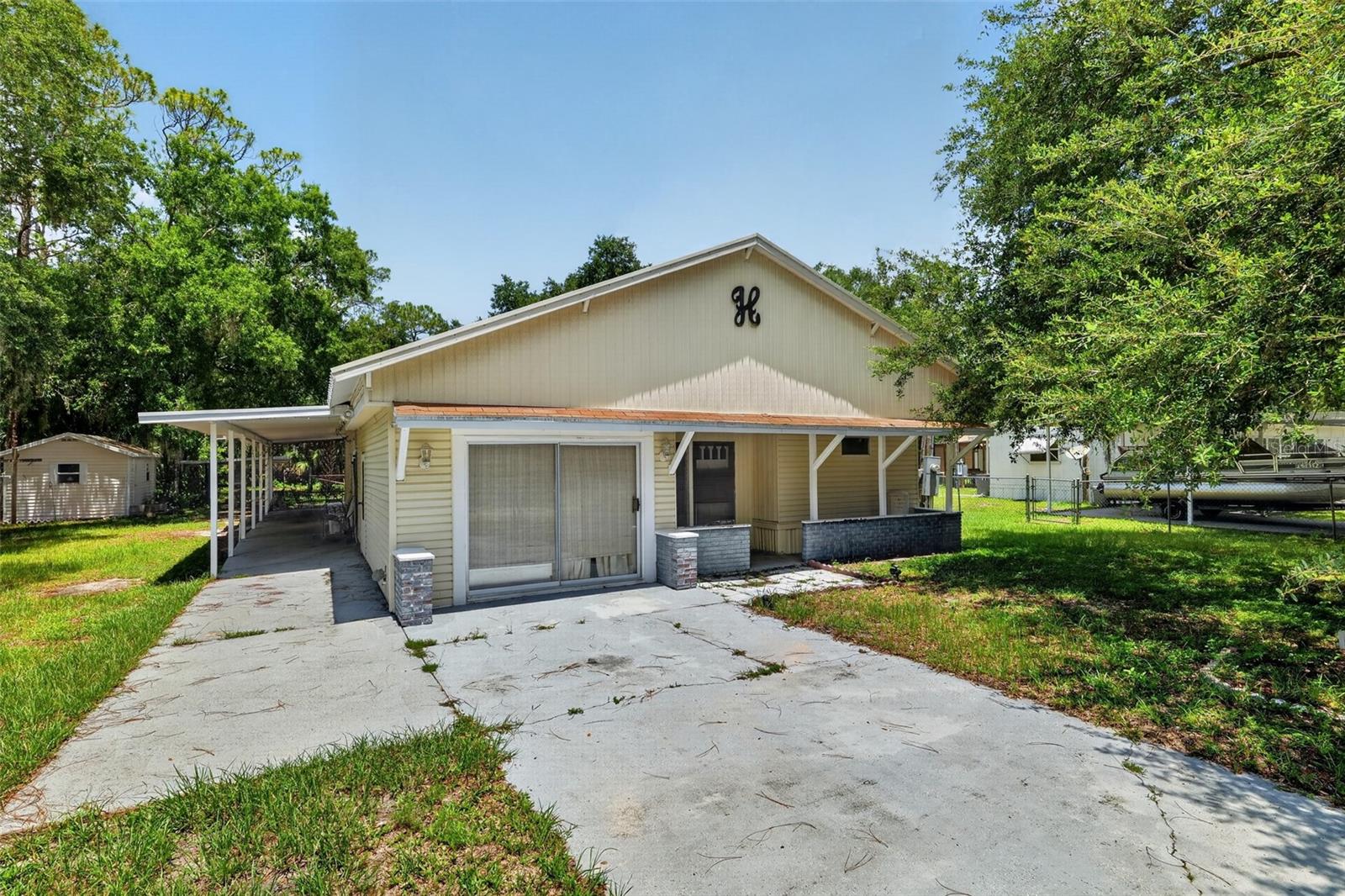 10513 Lynnwood Ave Property Photo 1