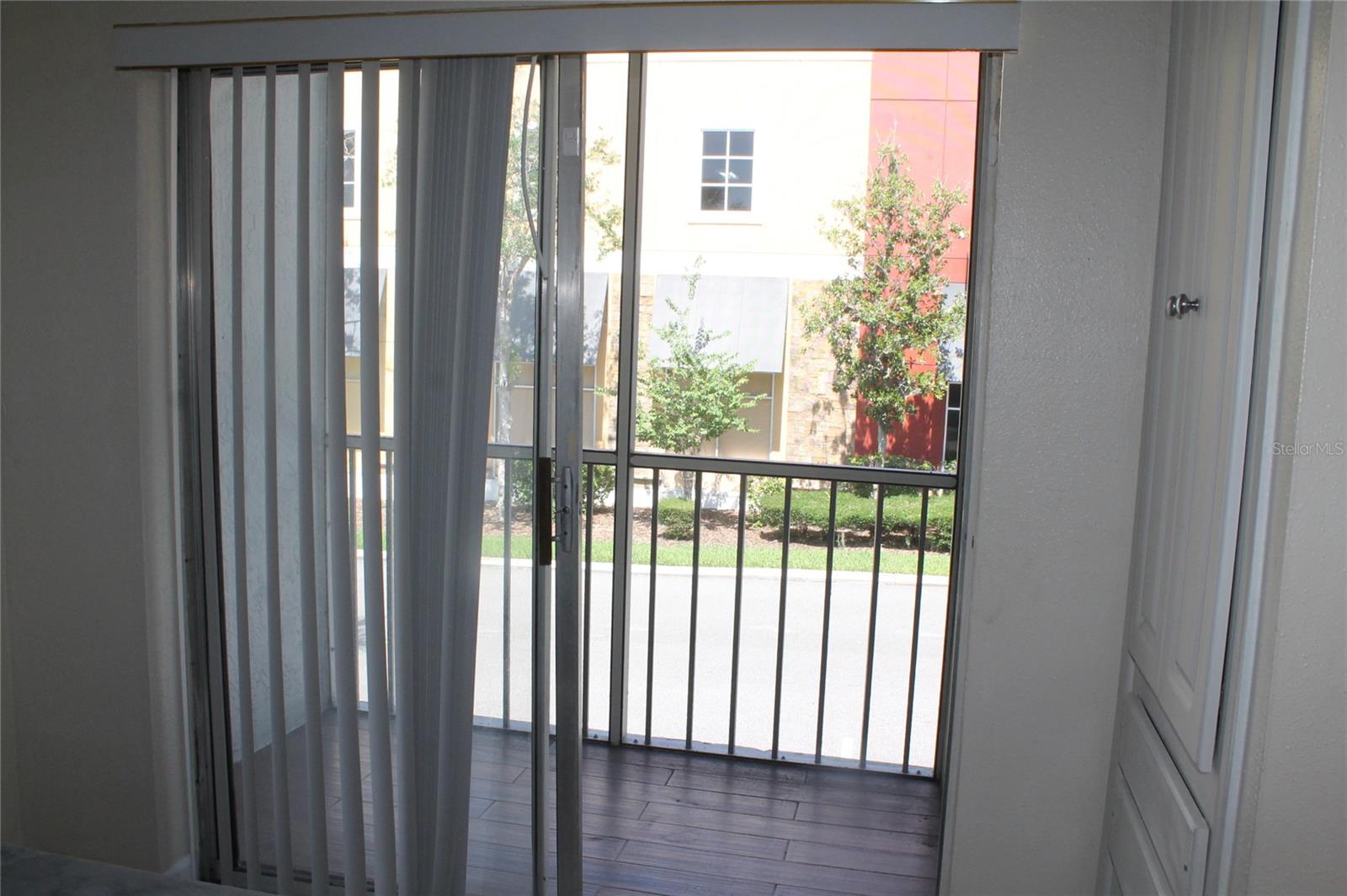 151 Oyster Bay Cir #200 Property Photo 23