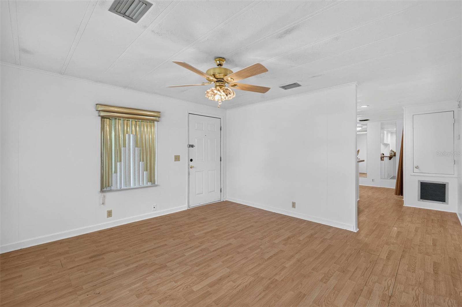 304 Eron Way #2 Property Photo 4