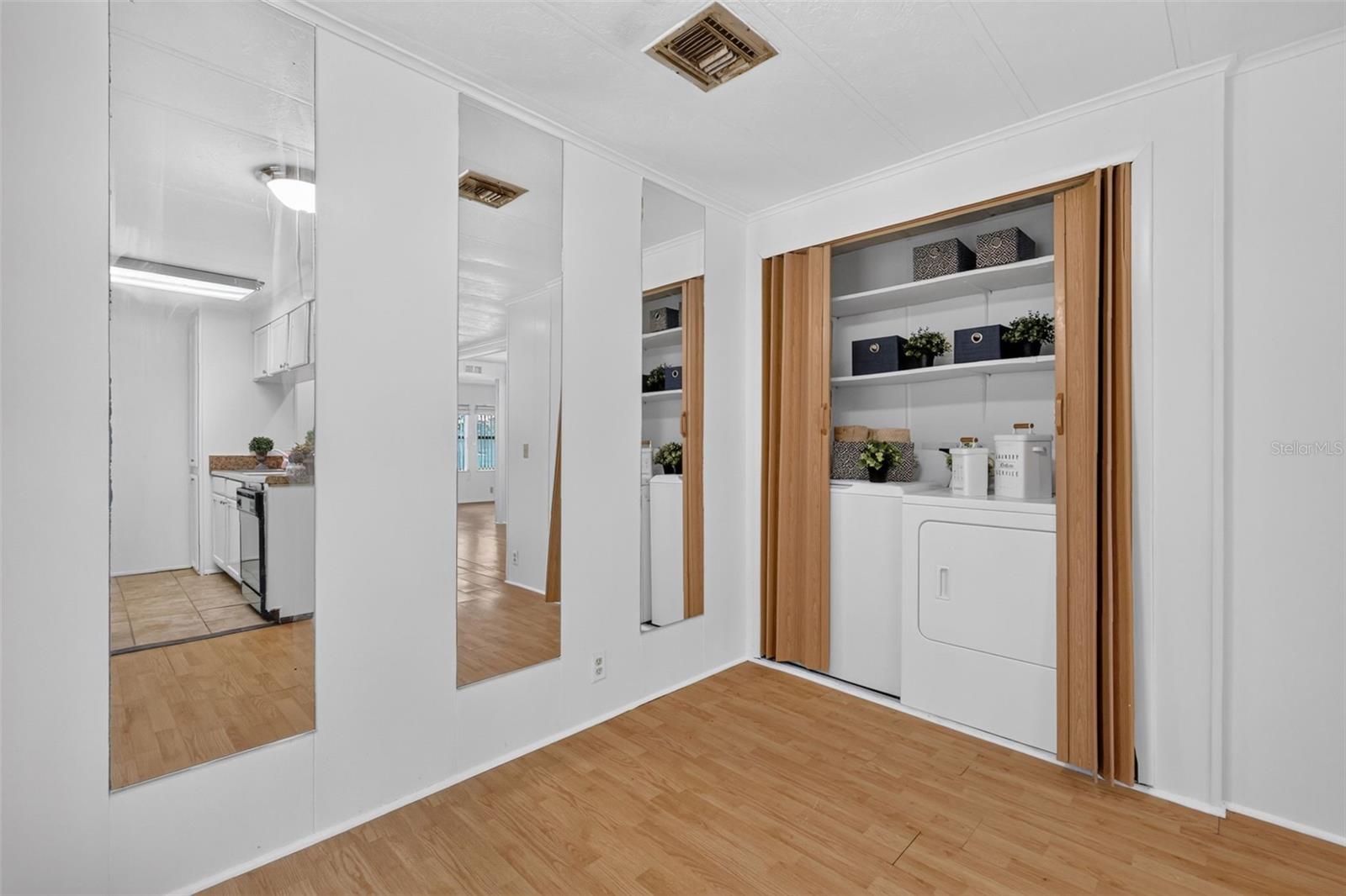 304 Eron Way #2 Property Photo 11