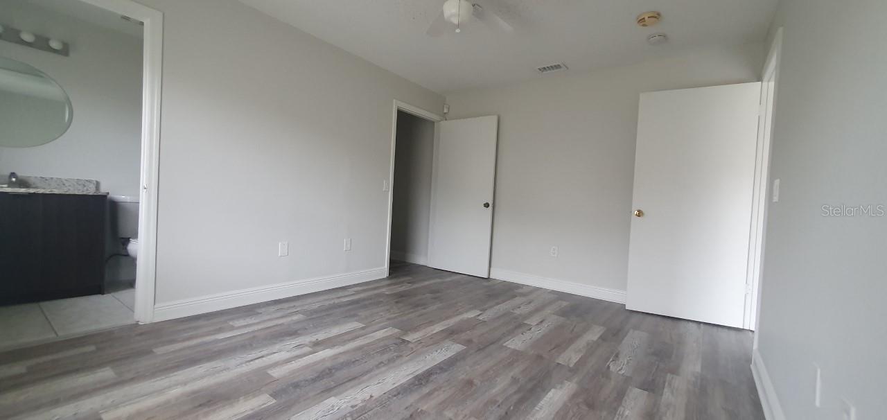 1215 Barefoot Bay Dr Property Photo 7