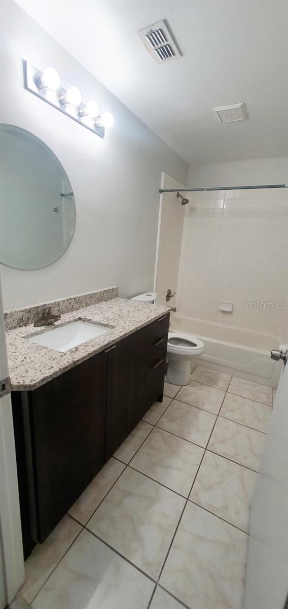 1215 Barefoot Bay Dr Property Photo 8