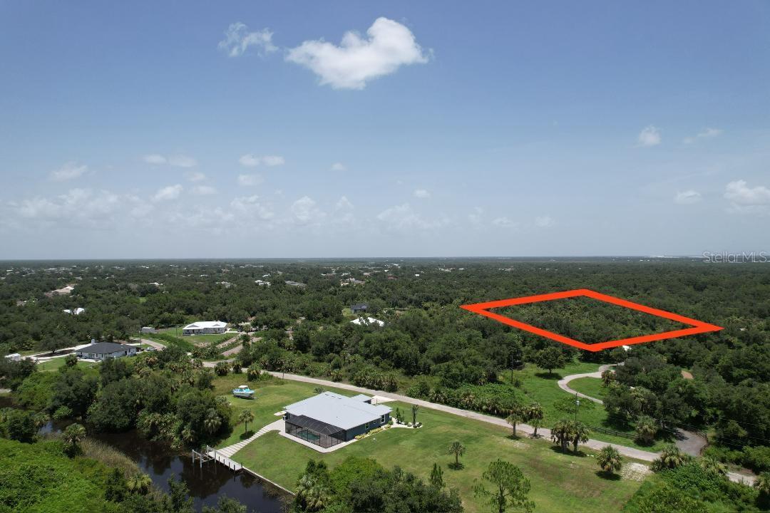 1232 Harbour Sunset Ct Property Photo 3