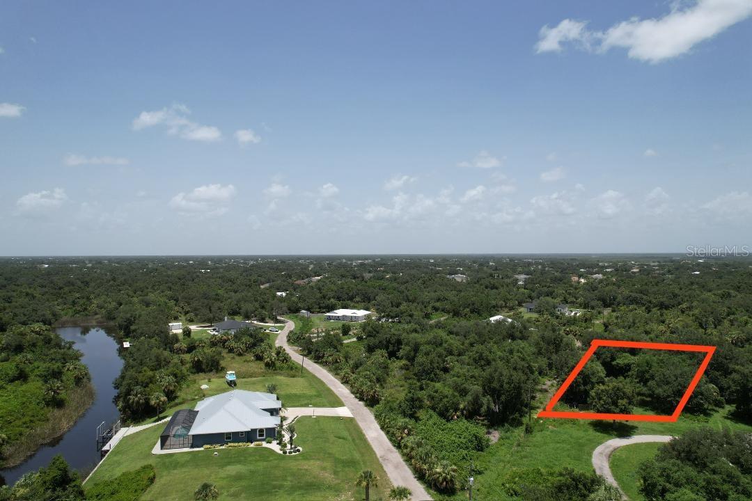 1232 Harbour Sunset Ct Property Photo 4