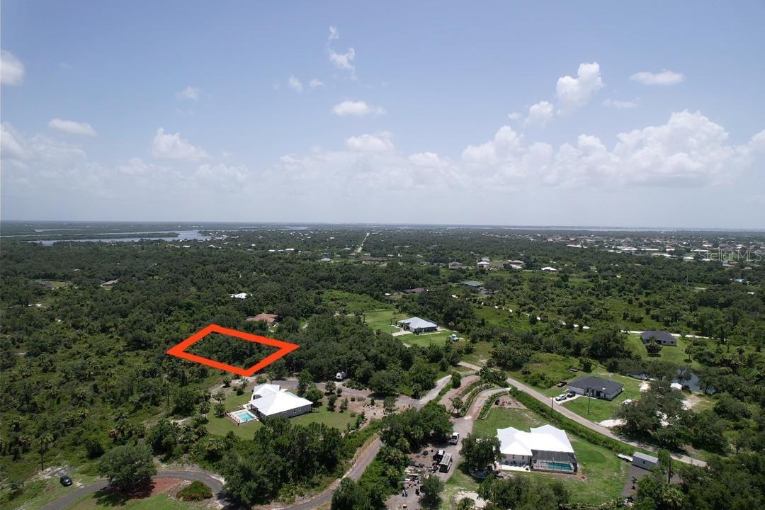 1232 Harbour Sunset Ct Property Photo 18