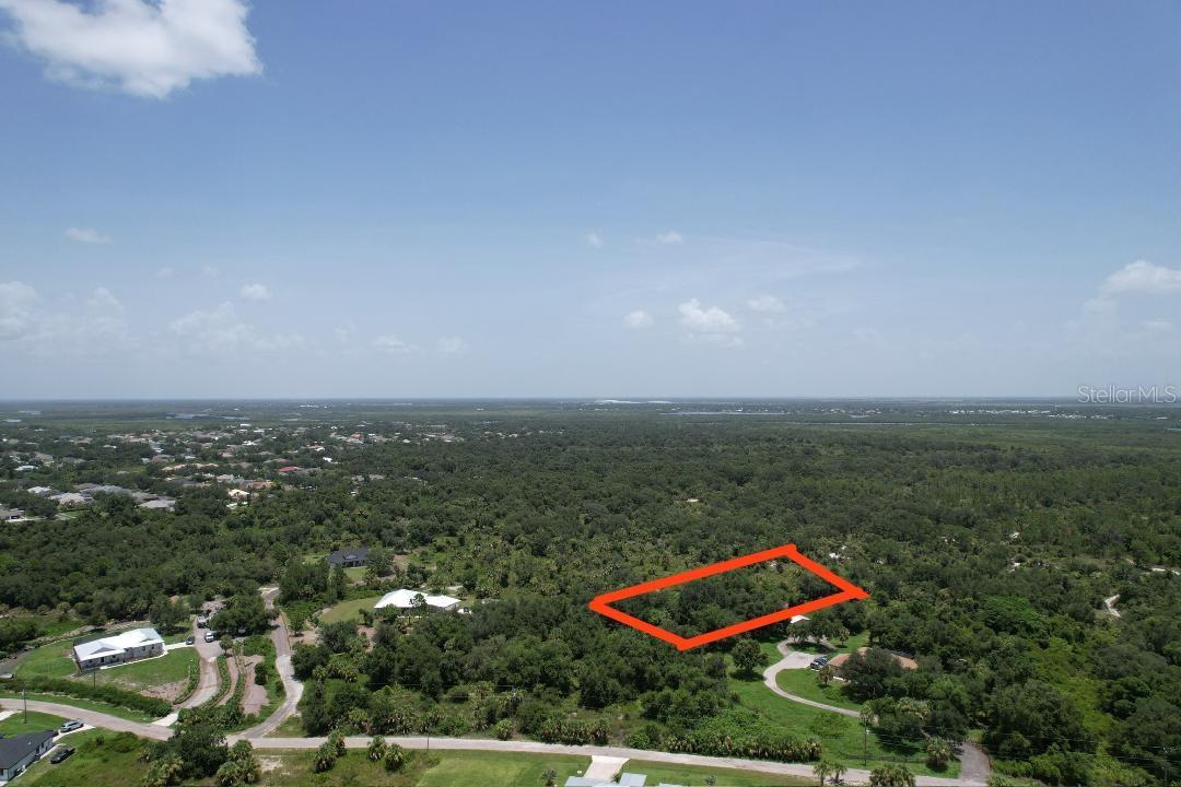 1232 Harbour Sunset Ct Property Photo 37