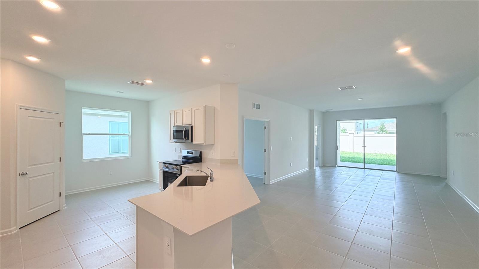 5177 Green Belt Dr Property Photo 5