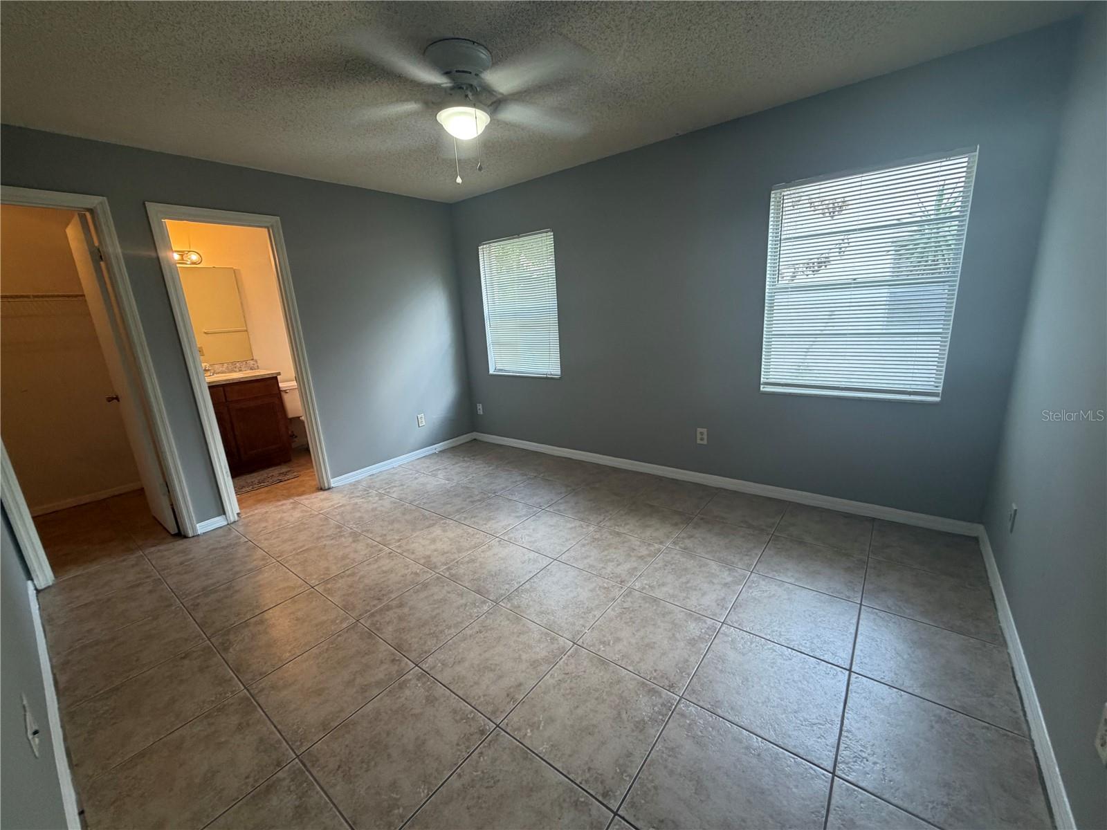 2415 S Cedar Ave #b Property Photo 11