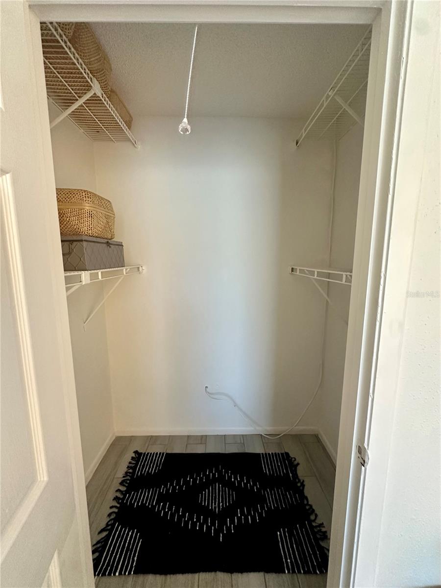 115 Oyster Bay Cir #170 Property Photo 10