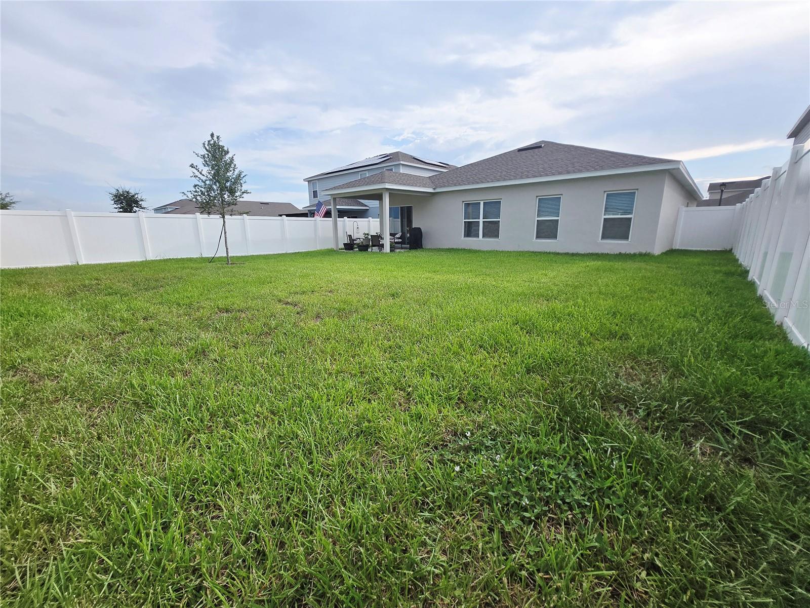 1121 Lexington Ln Property Photo 24