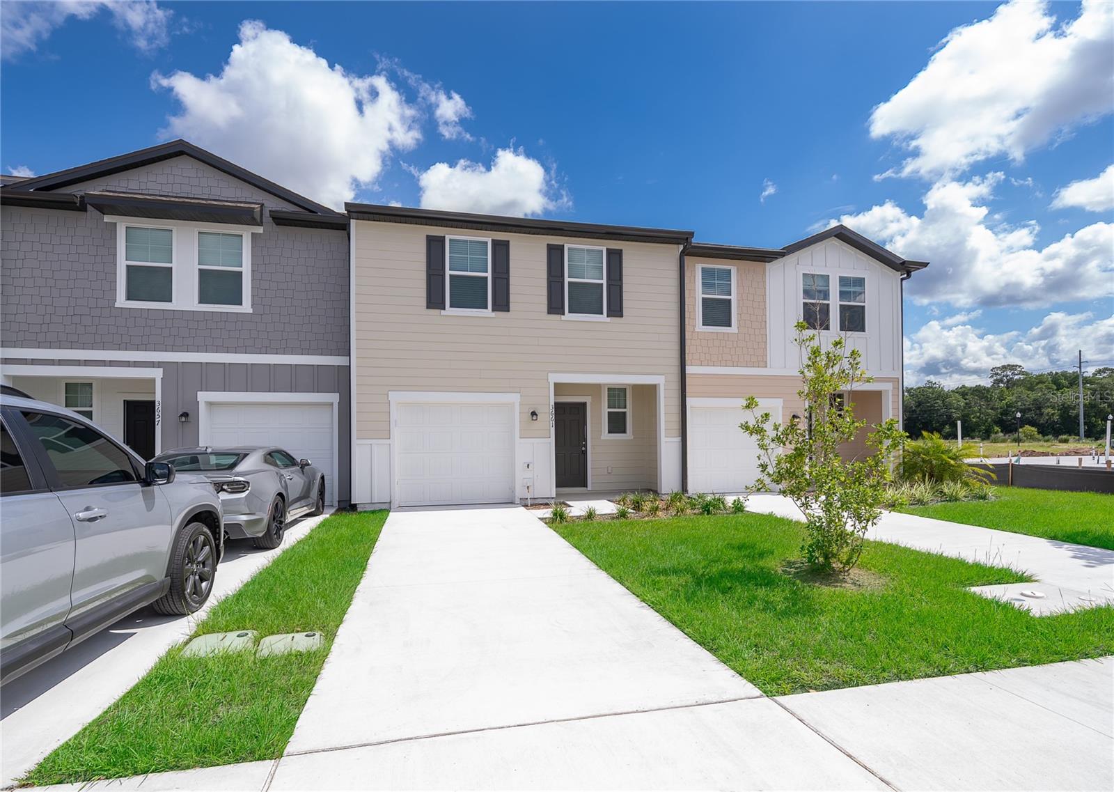 O6419169 Property Photo 1