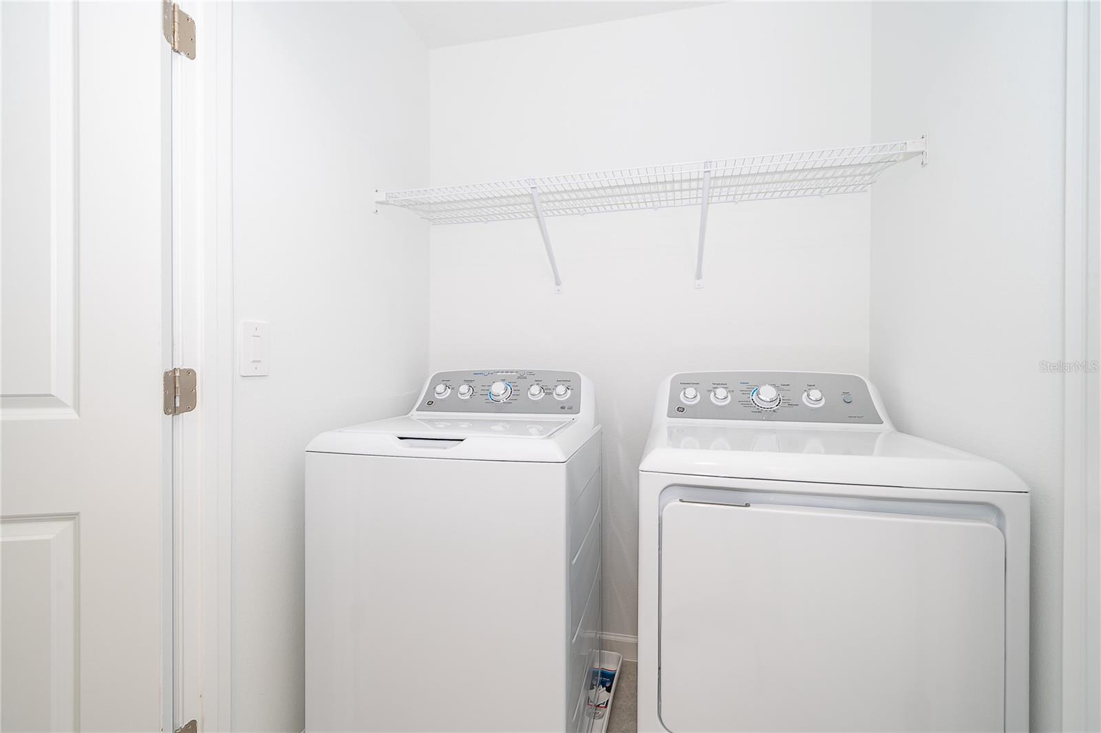 O6419169 Property Photo 26