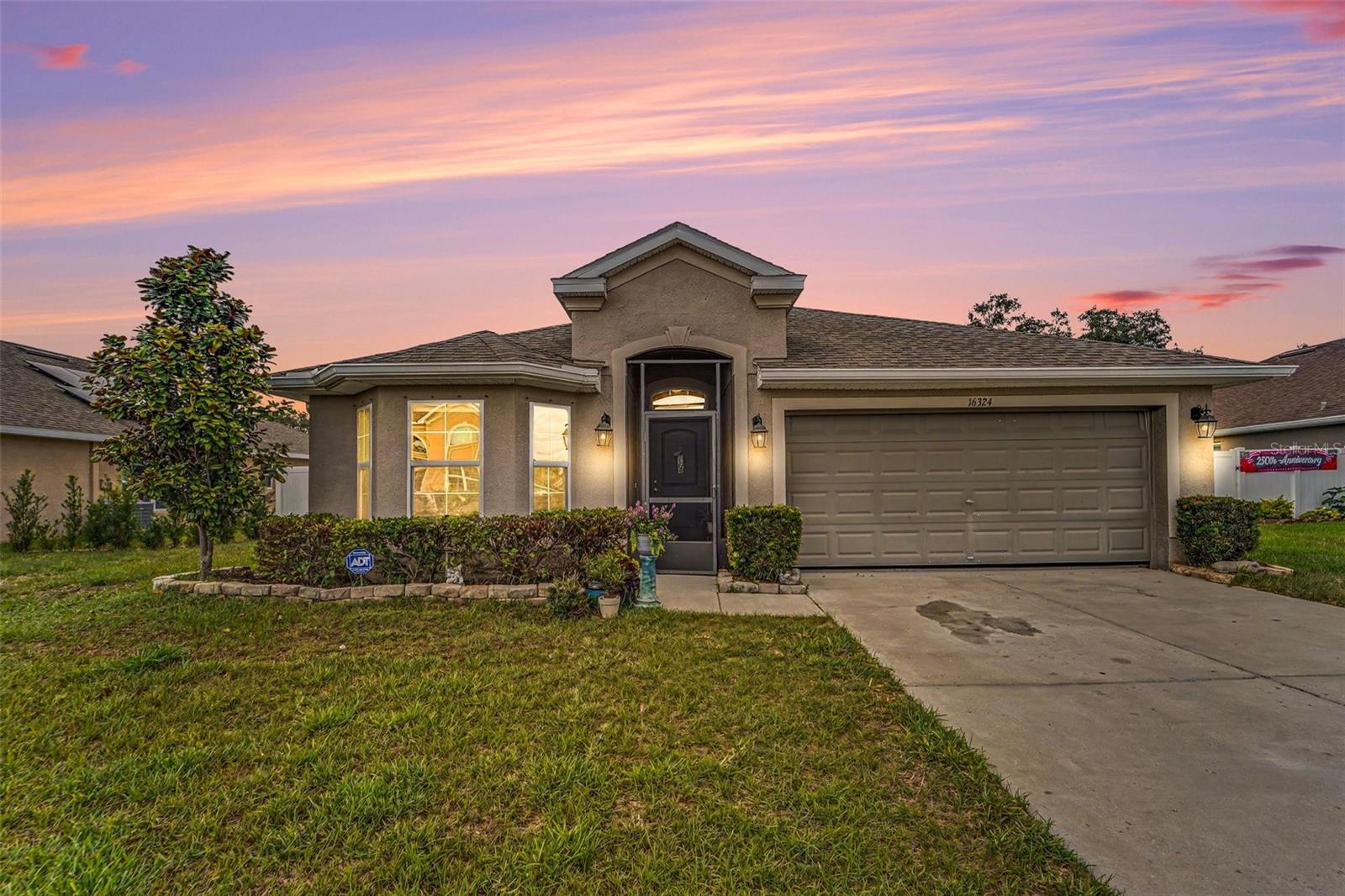 16324 Vine Cliff Ave Property Photo 1