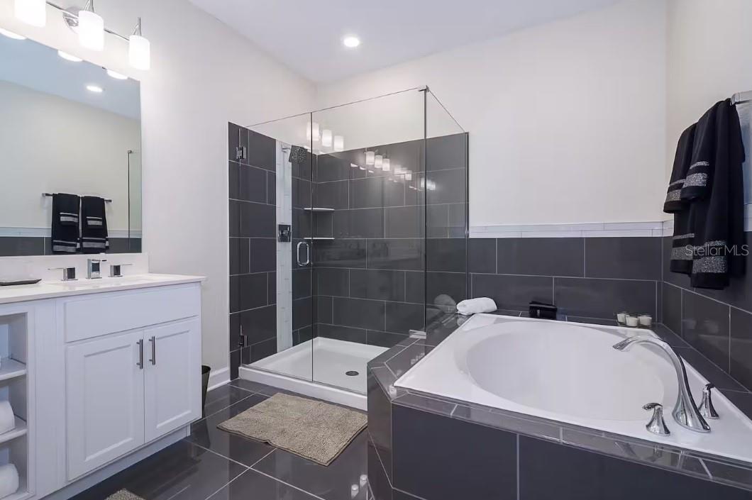 4731 Clock Tower Dr #401 Property Photo 11
