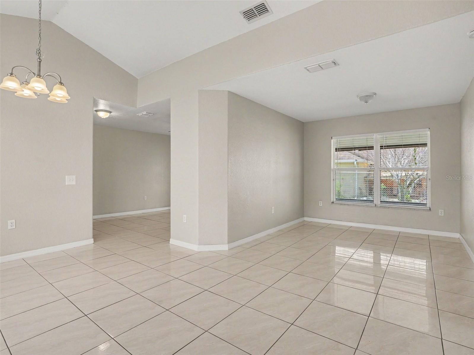 1802 Hudson Ct Property Photo 9