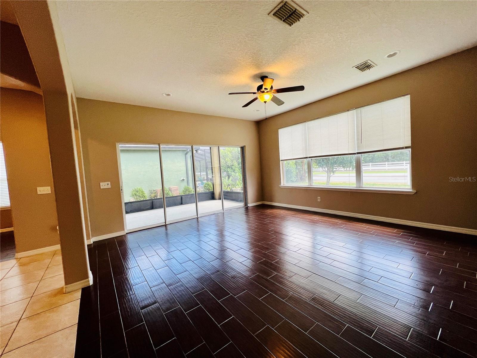 365 James Cir Property Photo 14