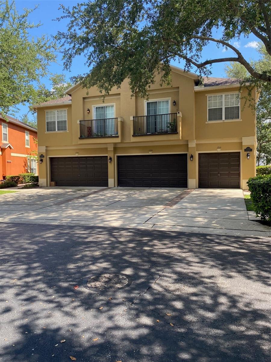 2130 Pine Oak Trl Property Photo 1