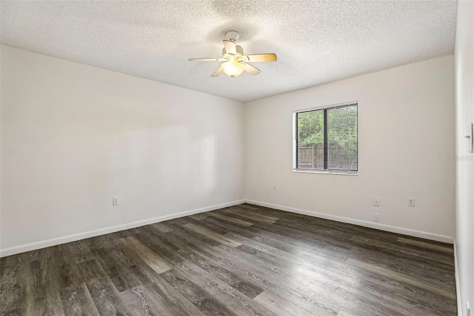 904 Sumter St Property Photo 10