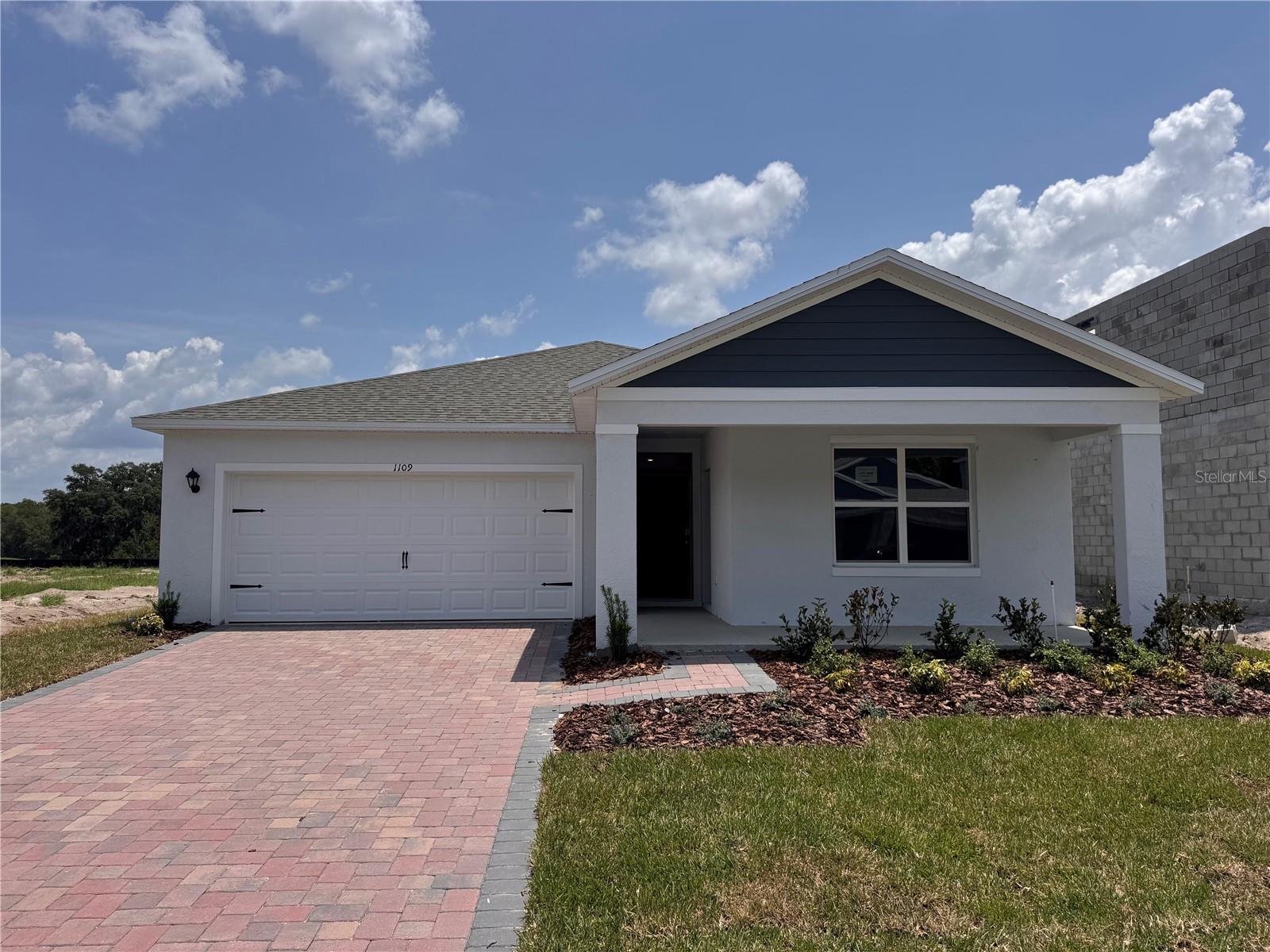 1109 Gull Dr Property Photo 1