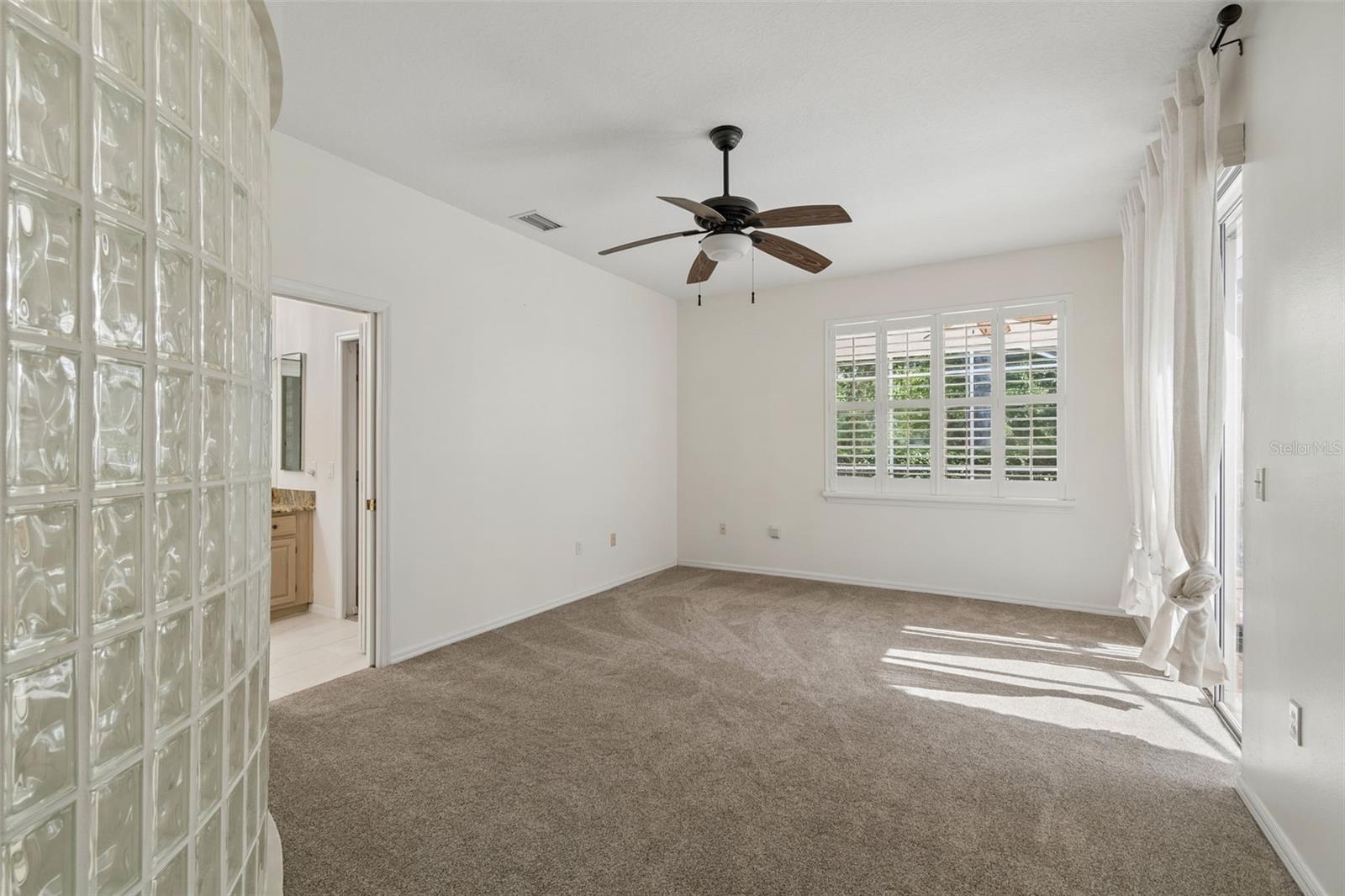 1230 Berkshire Ln Property Photo 32