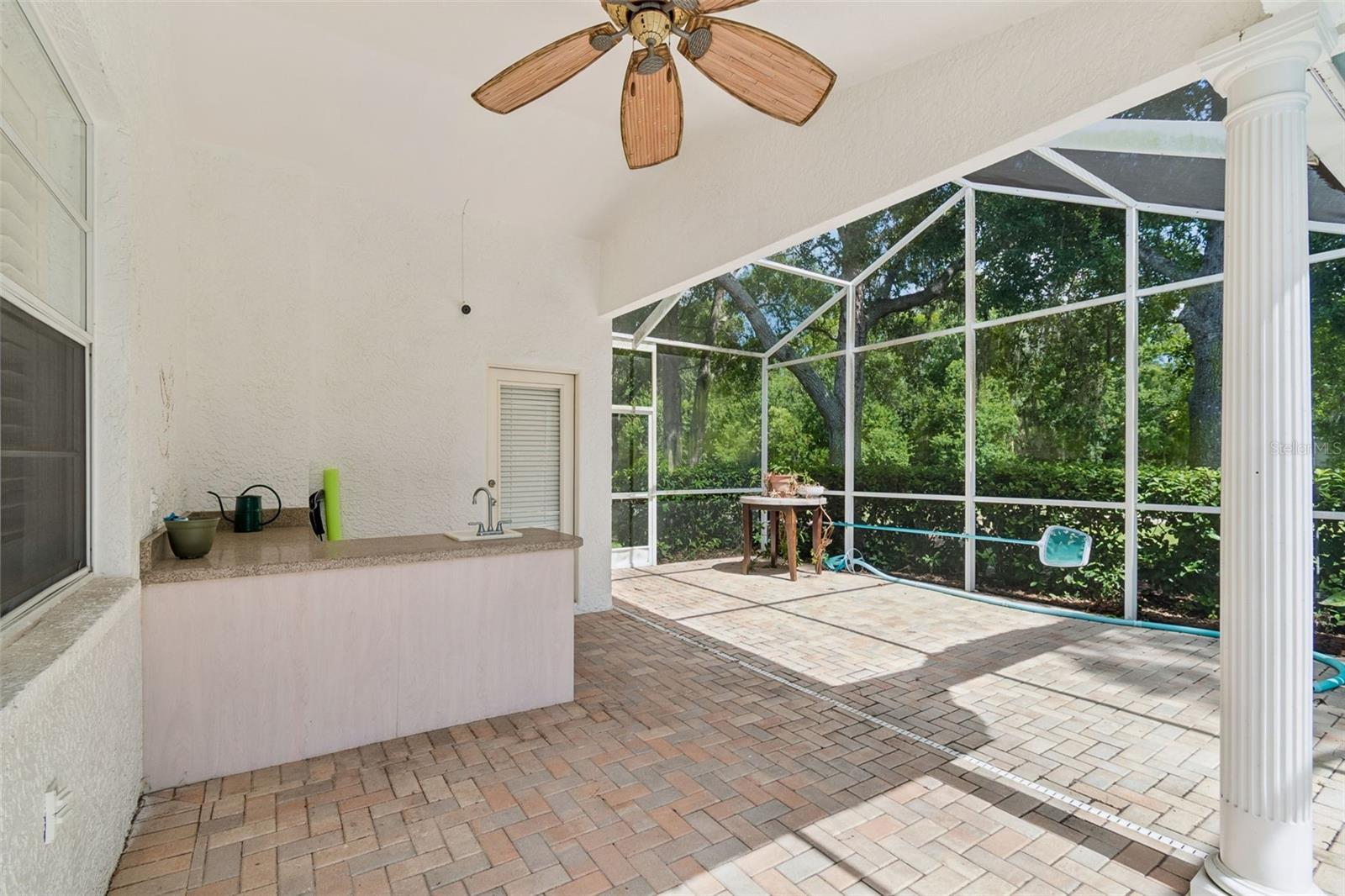1230 Berkshire Ln Property Photo 56