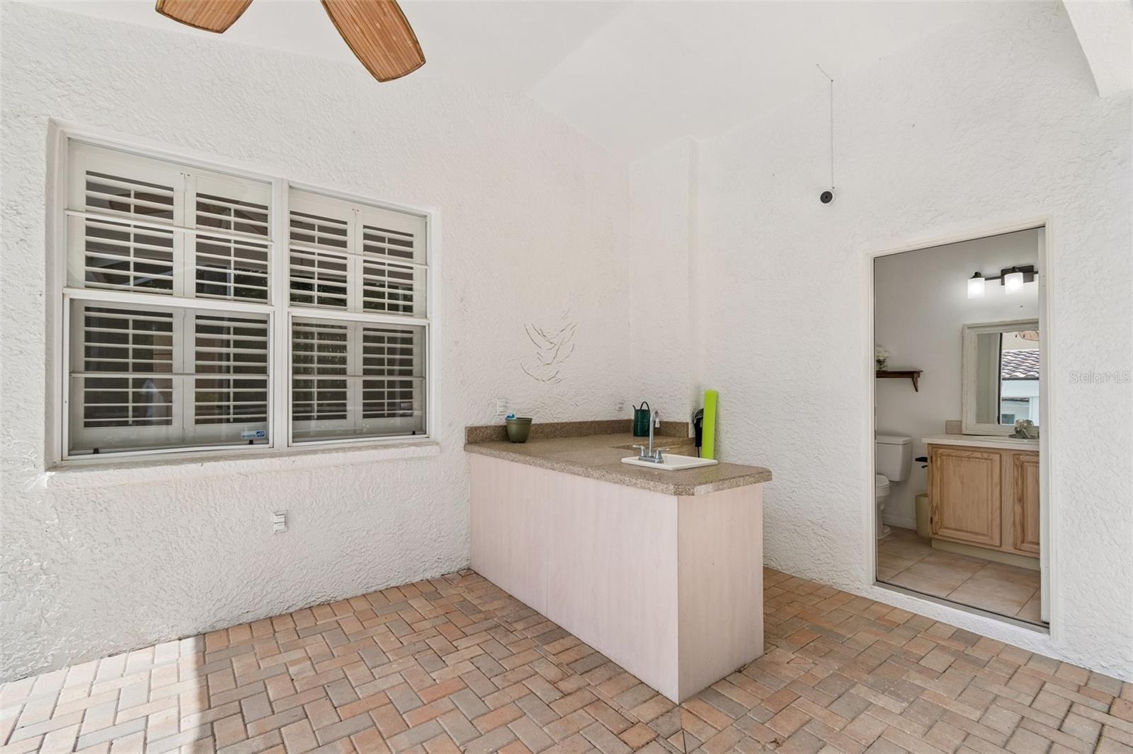 1230 Berkshire Ln Property Photo 57
