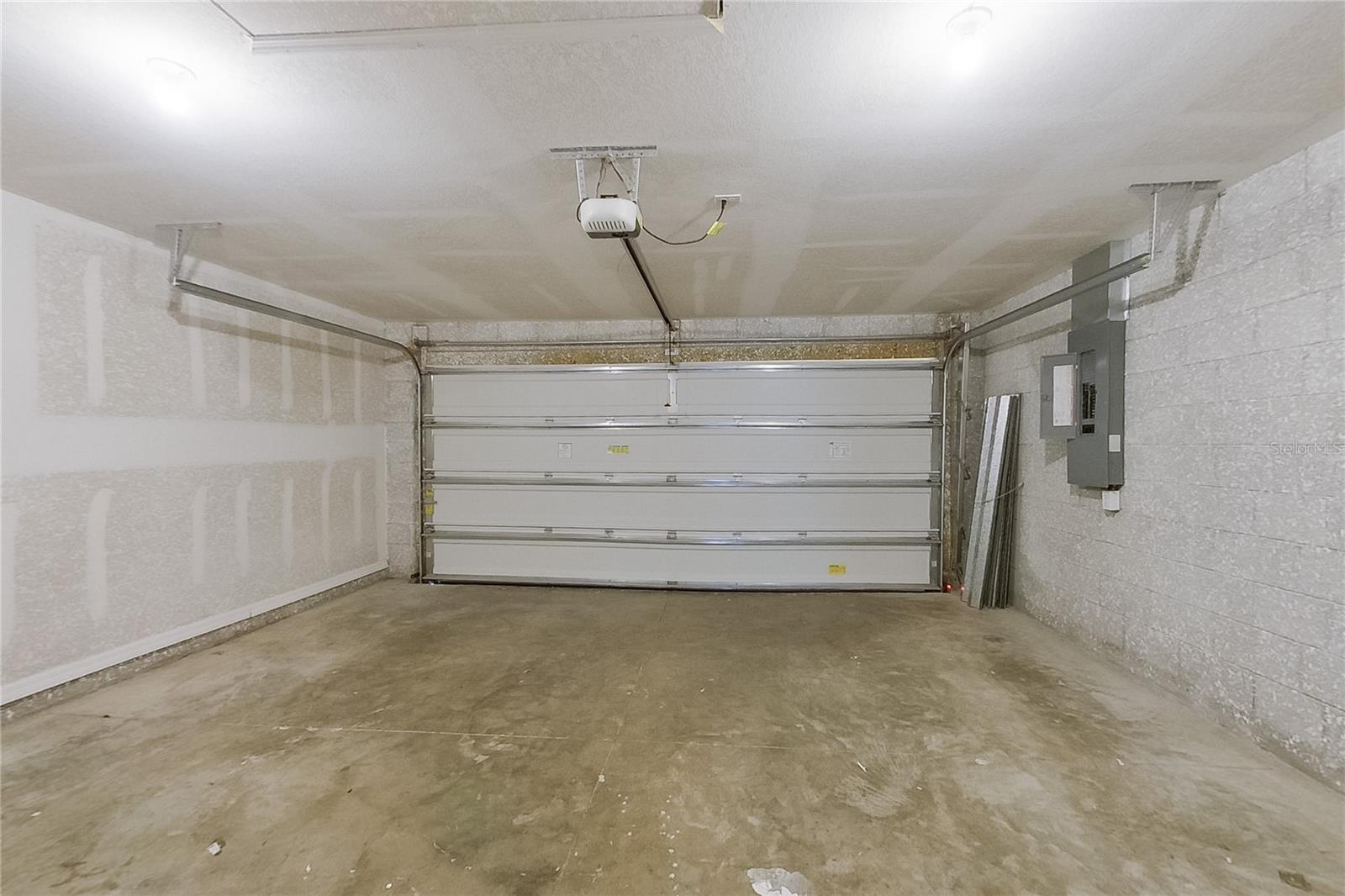 18310 Gibraltar Ln Property Photo 16
