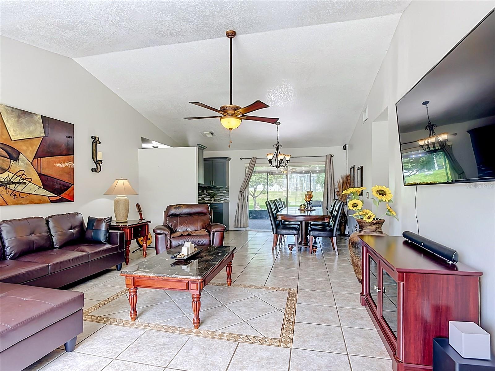 937 Florida Pkwy Property Photo 8