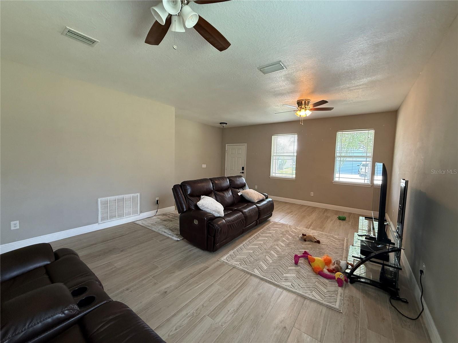 1751 Bonita Bluff Ct Property Photo 24
