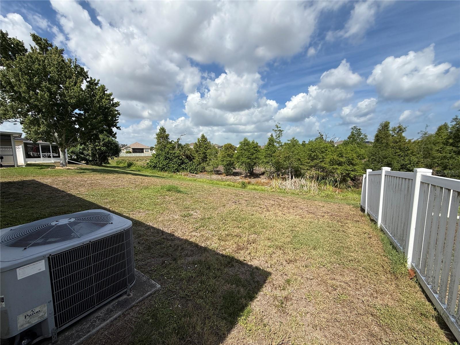 1751 Bonita Bluff Ct Property Photo 27
