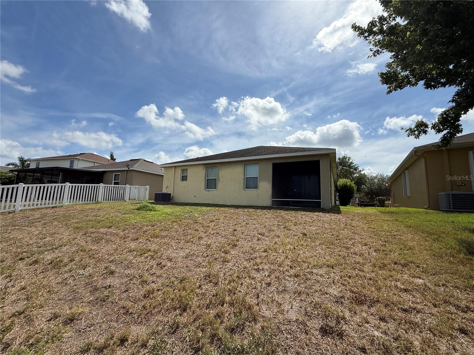1751 Bonita Bluff Ct Property Photo 29