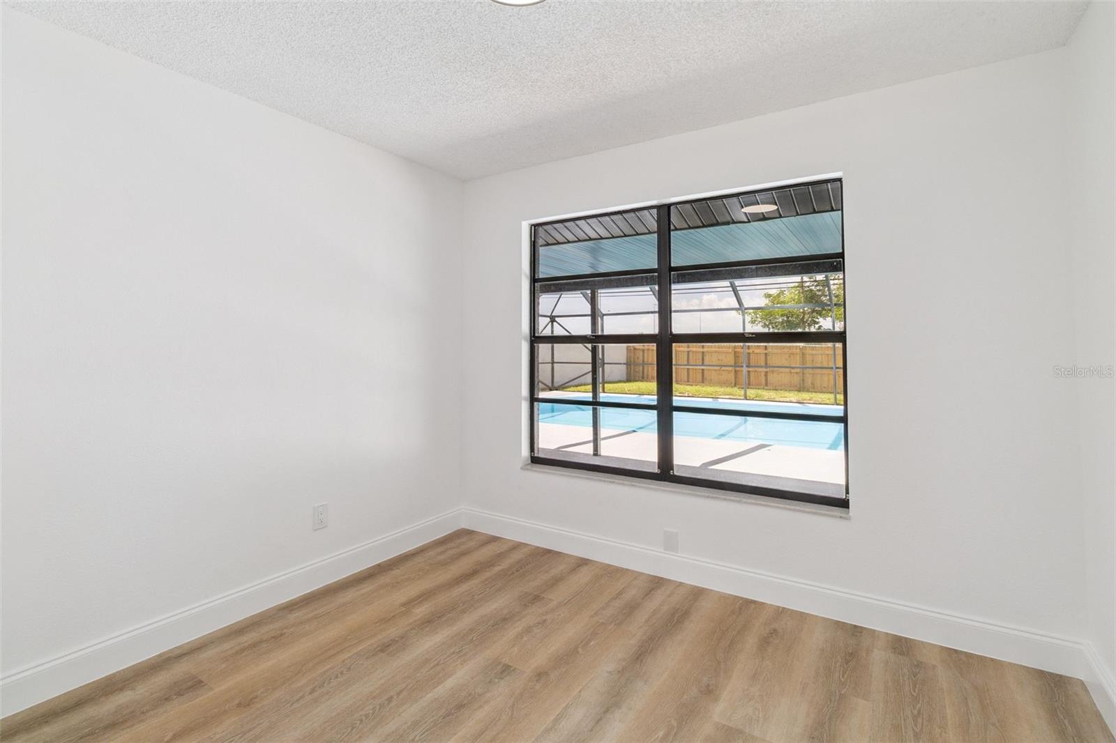 381 E Riviera Blvd Property Photo 17