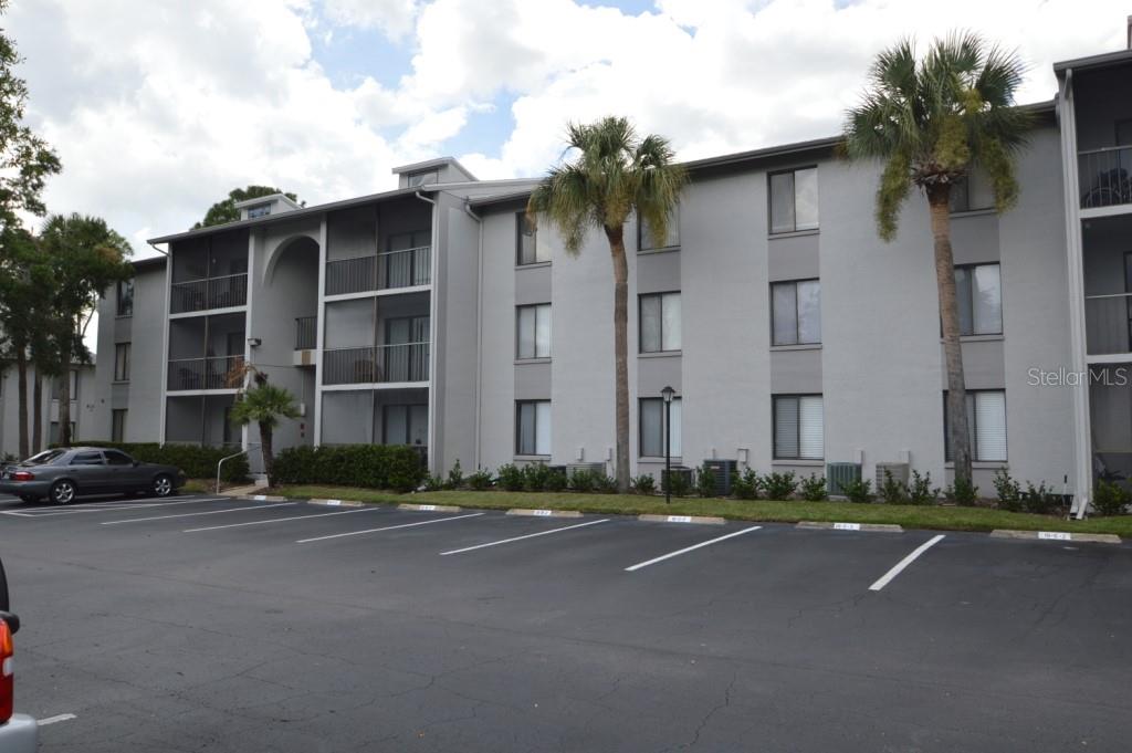 1612 S Pine Ridge Cir #1612 Property Photo 1